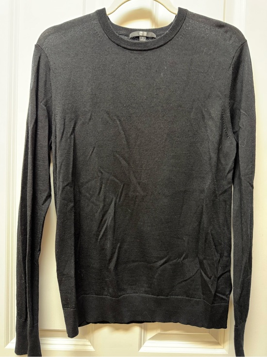 Uniqlo Sweaters - Uniqlo black merino wool crew neck sweater